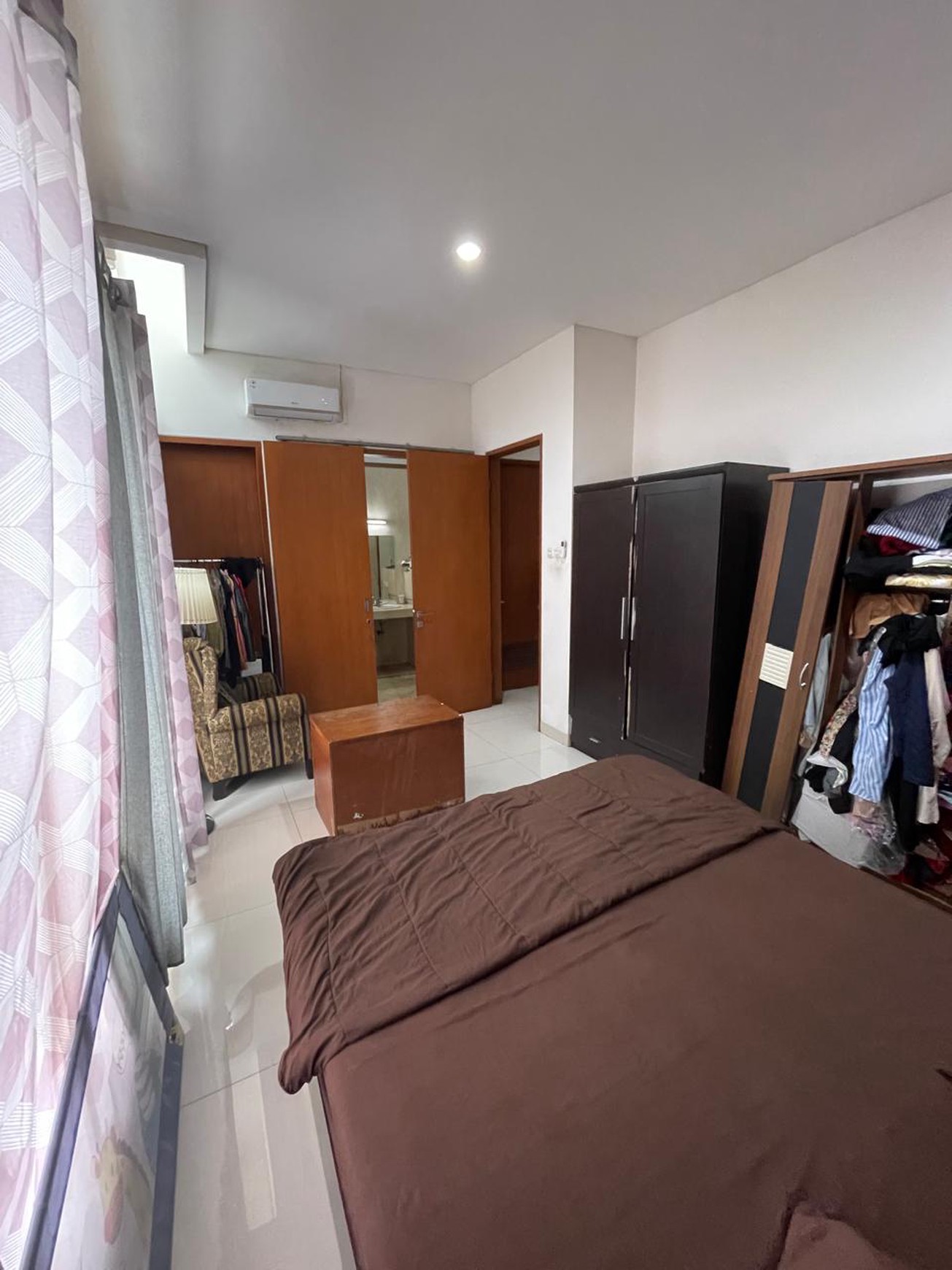 Rumah 2 Lantai Siap Huni dengan Hunian Nyaman dan Asri @Pondok Aren