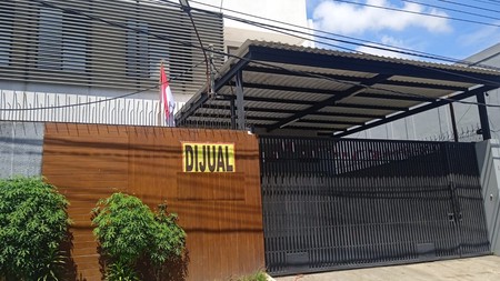 Dijual Rumah Dijalan Bukit Barisan Surabaya
