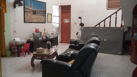 Rumah Siap Huni Semi Furnished dengan Hunian Nyaman dan Asri di Ciputat Timur