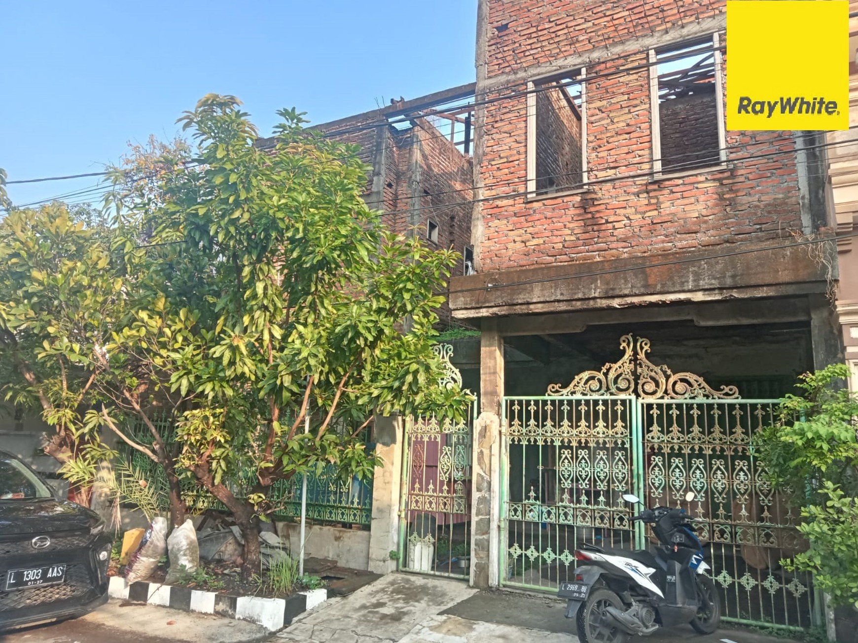 Rumah Hitung Tanah Area Cipete