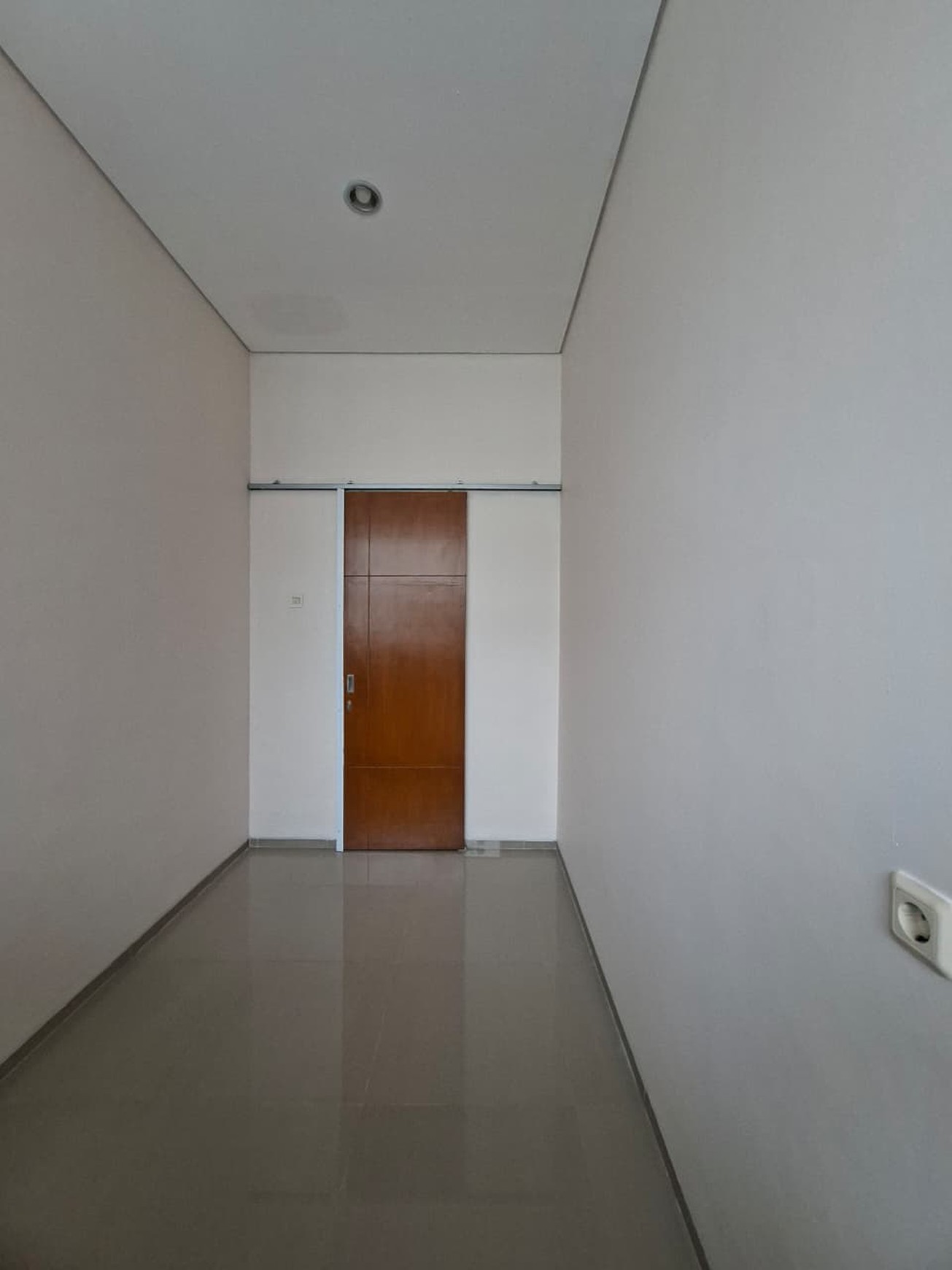 Rumah Cantik 2 Lantai di Ciputat Siap Huni dengan 3 KT dan 2+1 KM sudah SHM@Ciputat