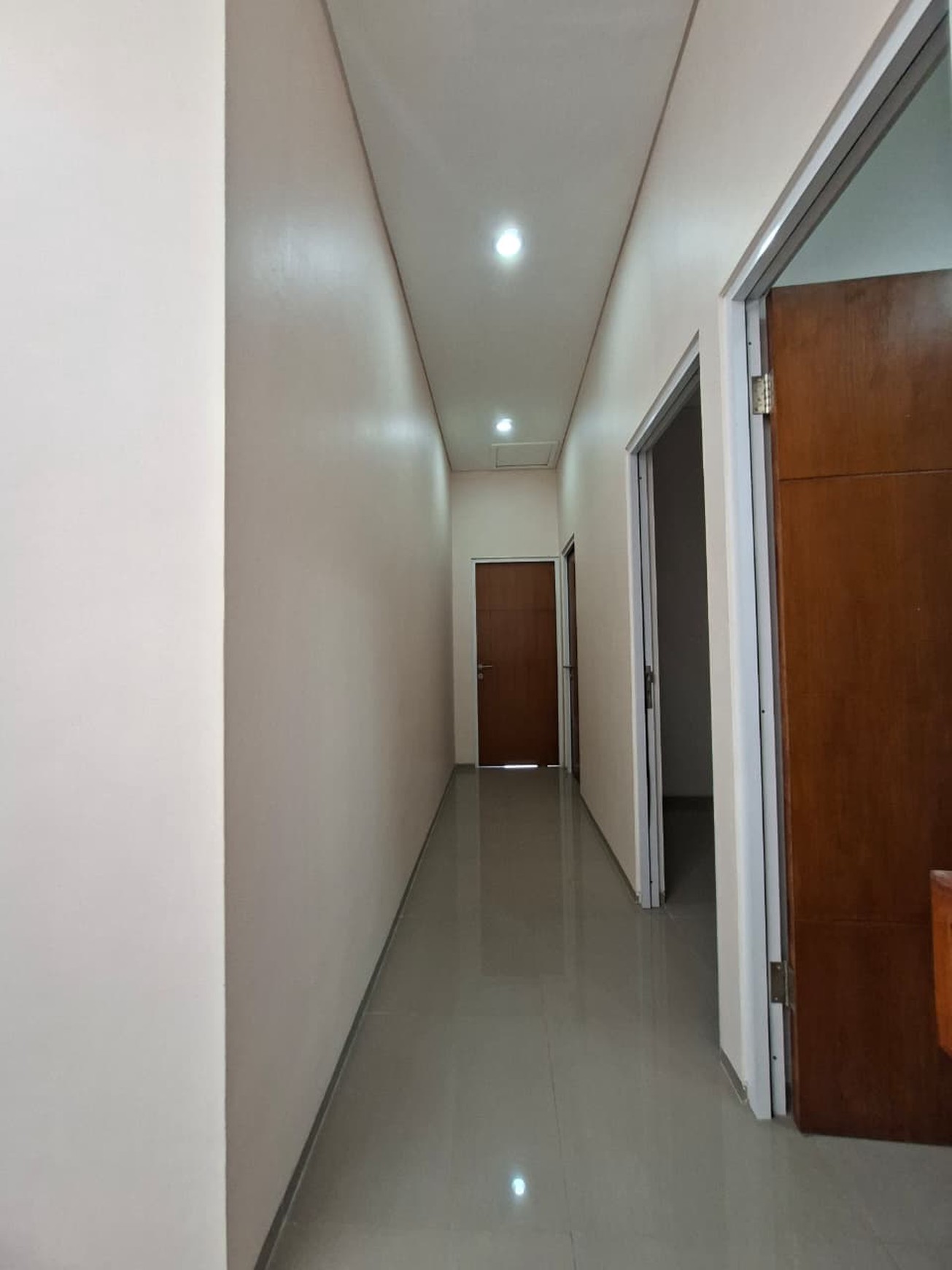 Rumah Cantik 2 Lantai di Ciputat Siap Huni dengan 3 KT dan 2+1 KM sudah SHM@Ciputat