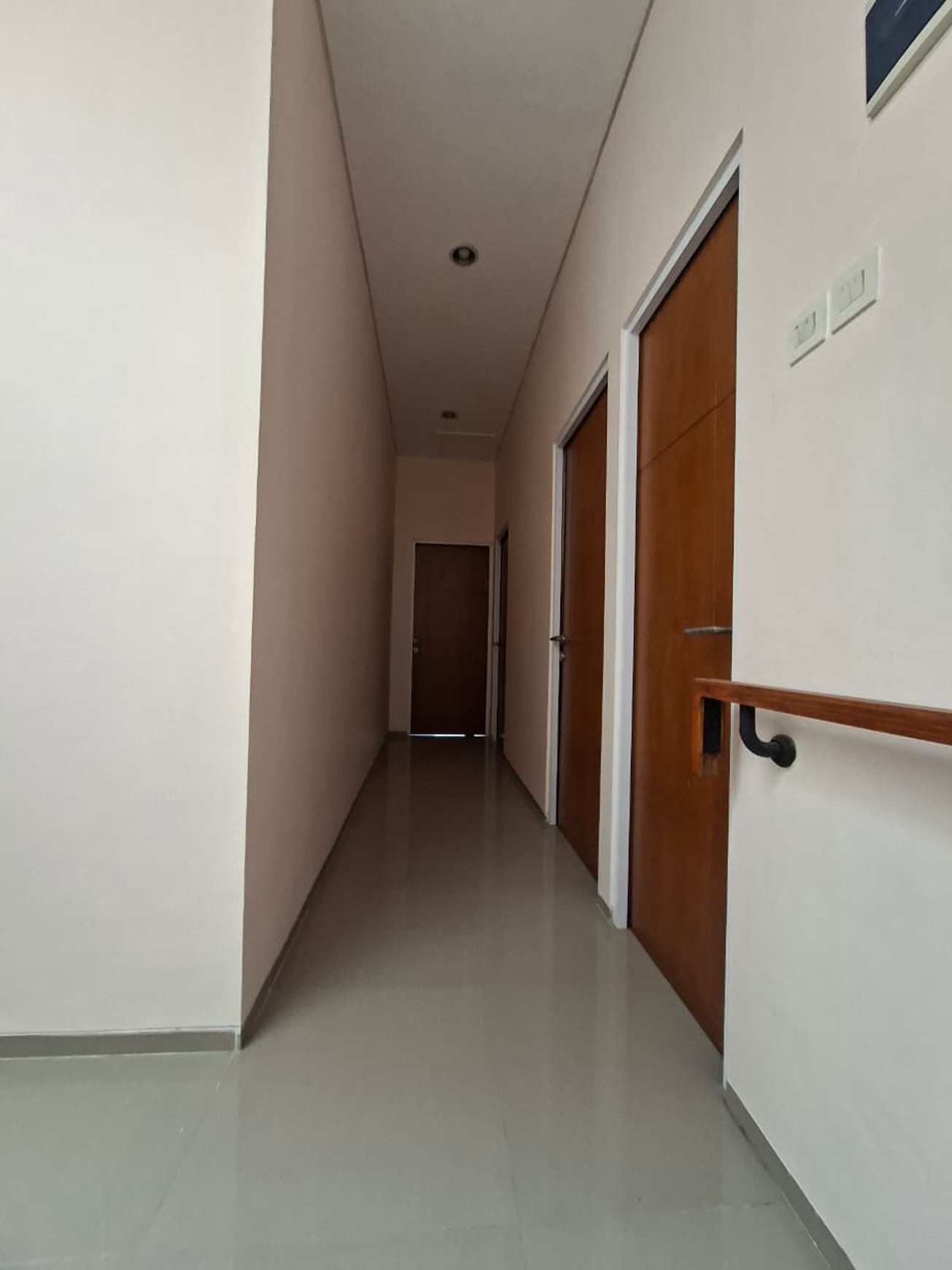 Rumah Cantik 2 Lantai di Ciputat Siap Huni dengan 3 KT dan 2+1 KM sudah SHM@Ciputat