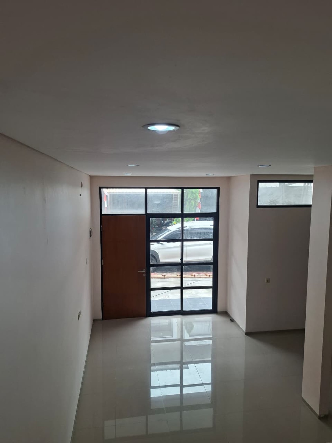 Rumah Cantik 2 Lantai di Ciputat Siap Huni dengan 3 KT dan 2+1 KM sudah SHM@Ciputat