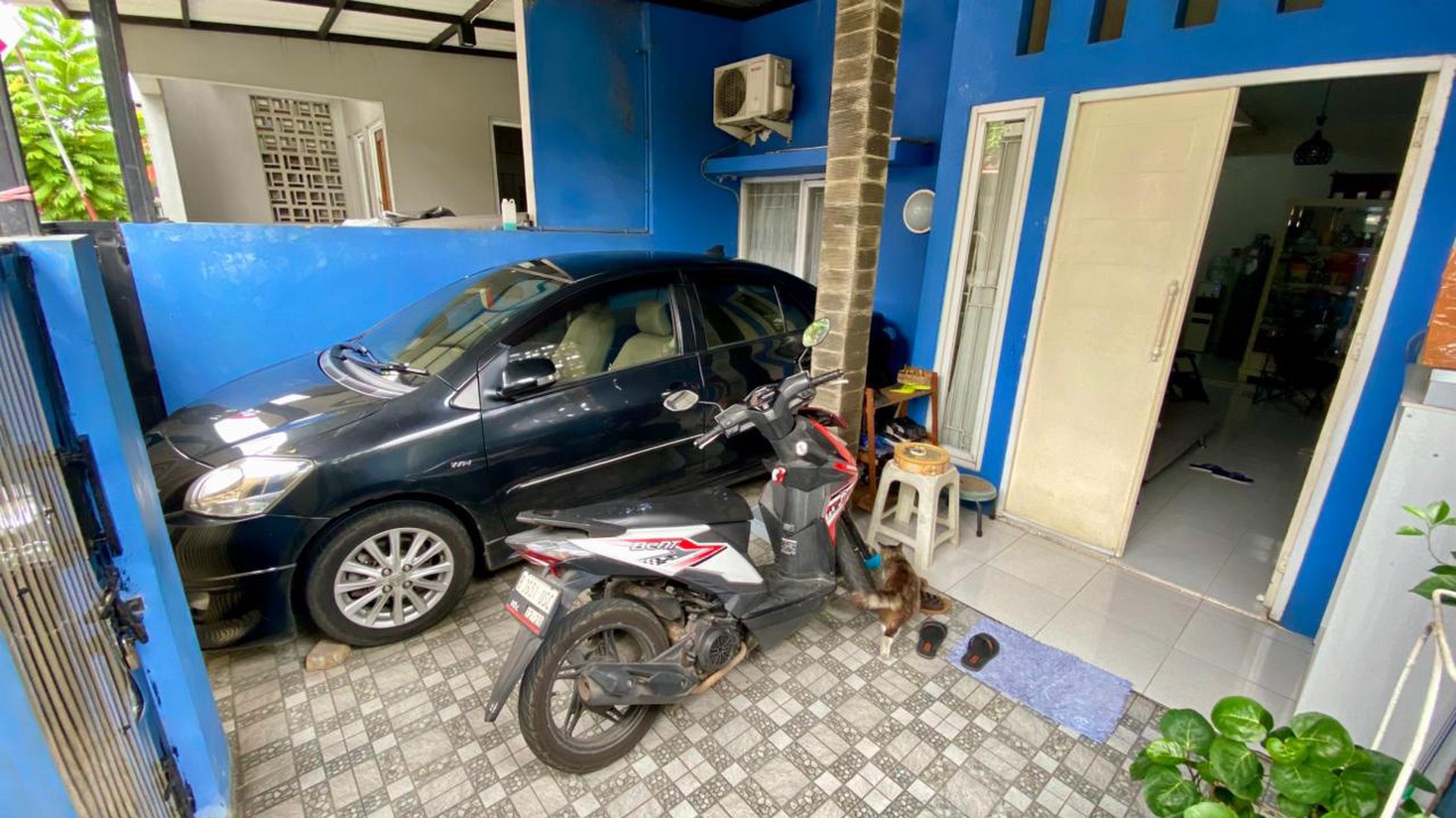 Rumah 2 Lantai 3 KT 2 KM SHm di @Jombang, Ciputat