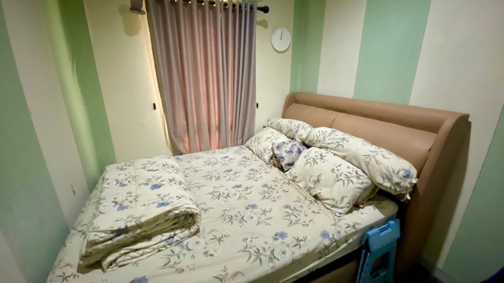 Rumah 2 Lantai 3 KT 2 KM SHm di @Jombang, Ciputat