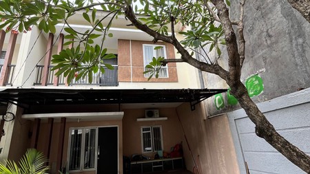 Rumah di Pondok Aren Tangerang Selatan 2 Lantai 3 KT 2+1KT SHM