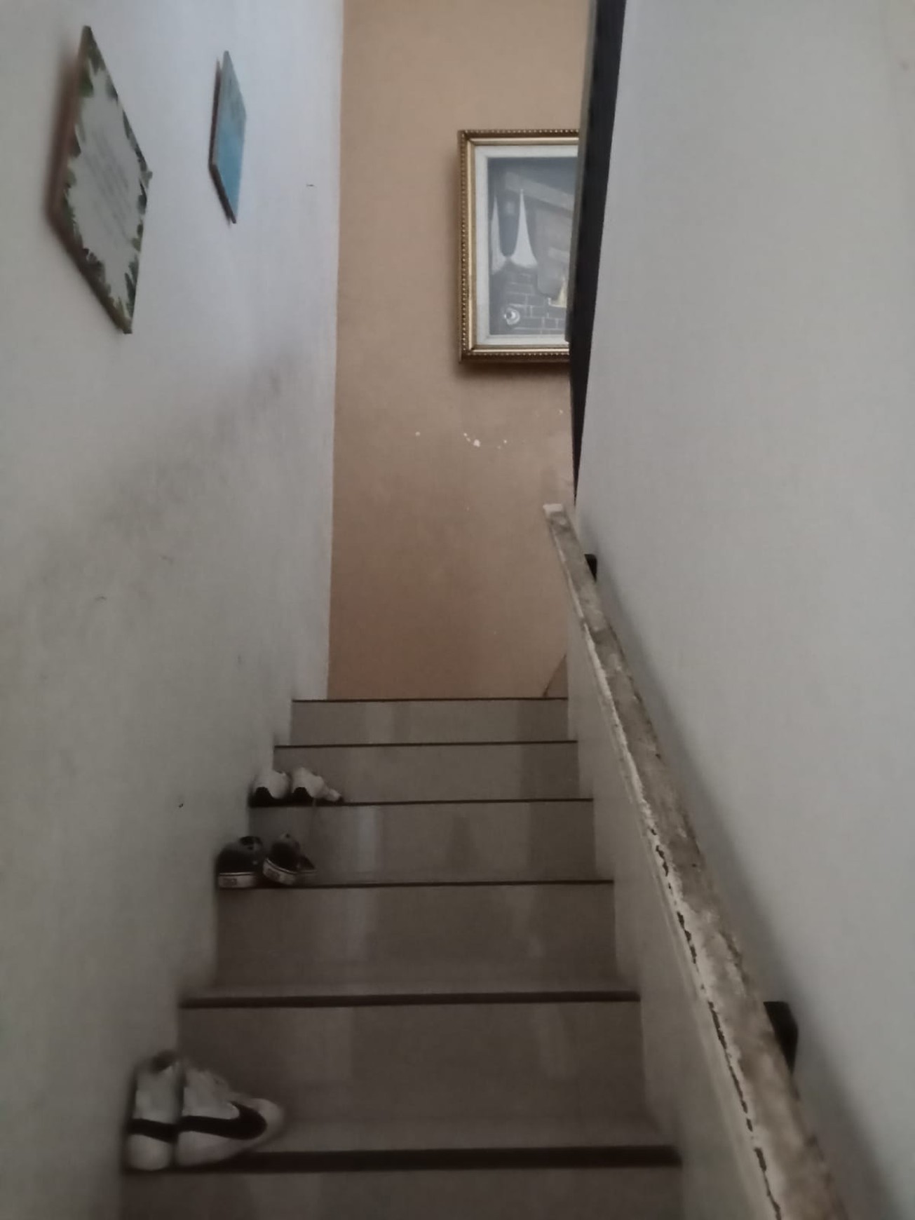 Rumah di Pondok Aren Tangerang Selatan 2 Lantai 3 KT 2+1KT SHM