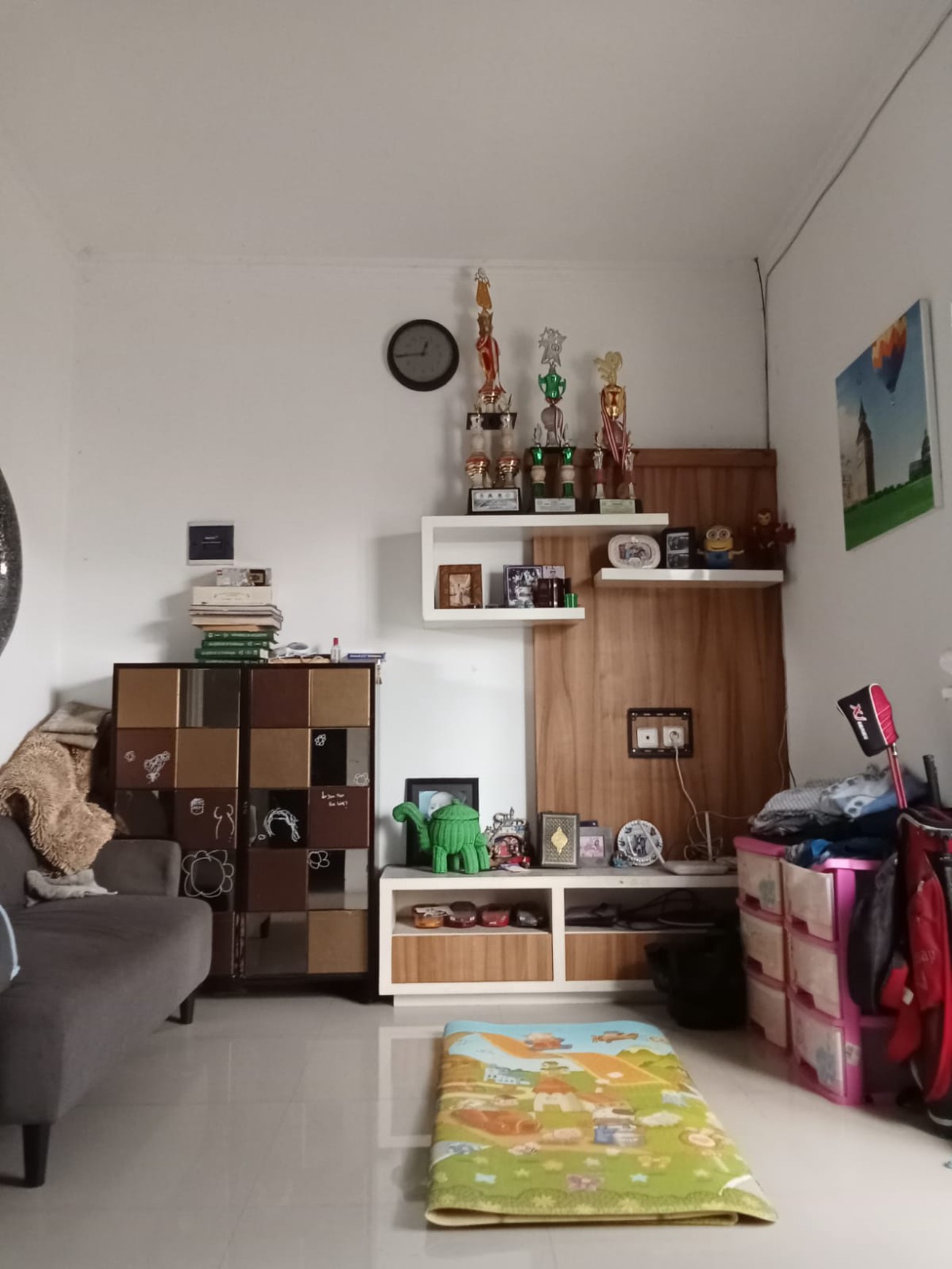 Rumah di Pondok Aren Tangerang Selatan 2 Lantai 3 KT 2+1KT SHM
