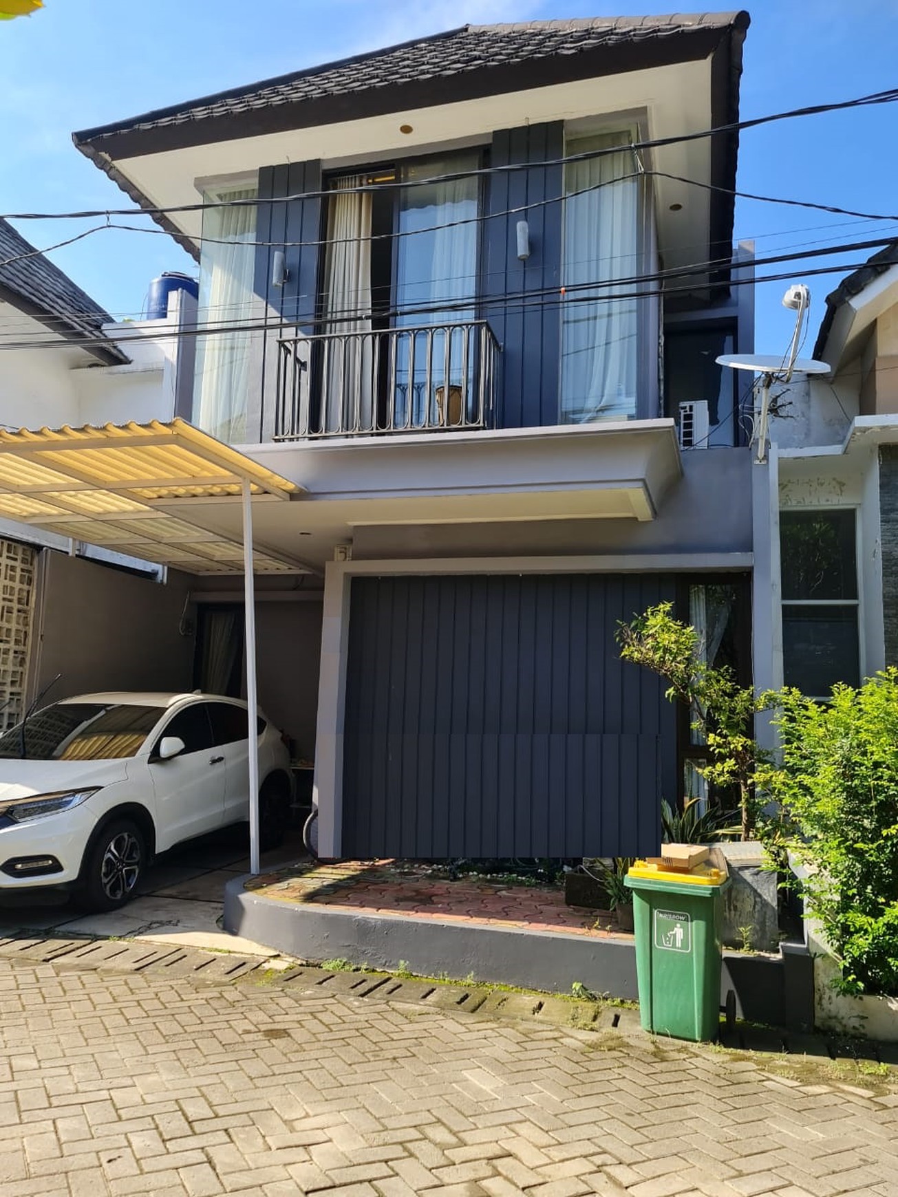 Rumah Bagus, 2 Lantai, Siap huni, lokasi strategis dekat ST. Pd Ranji di Bintaro