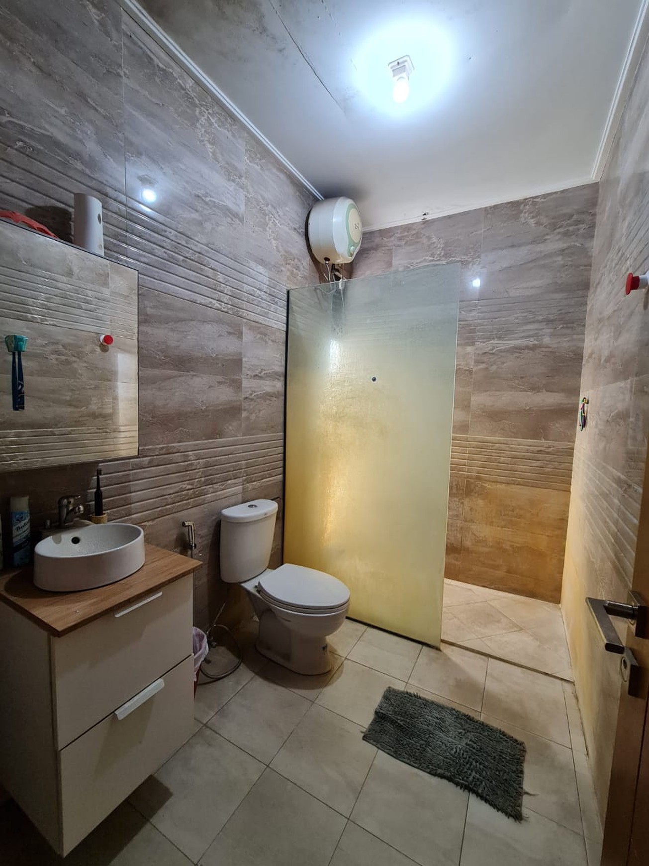 Rumah Bagus, 2 Lantai, Siap huni, lokasi strategis dekat ST. Pd Ranji di Bintaro