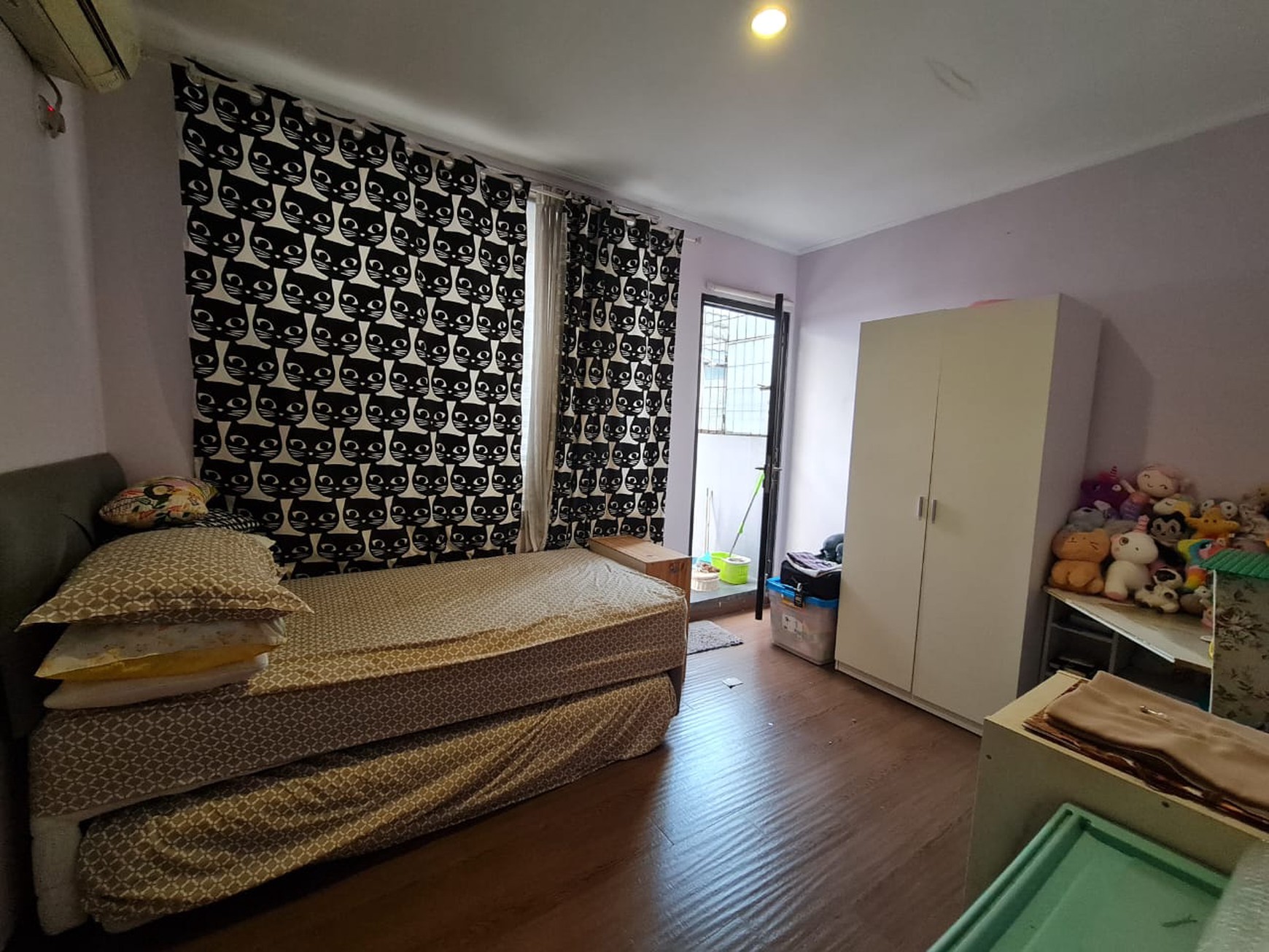 Rumah Bagus, 2 Lantai, Siap huni, lokasi strategis dekat ST. Pd Ranji di Bintaro