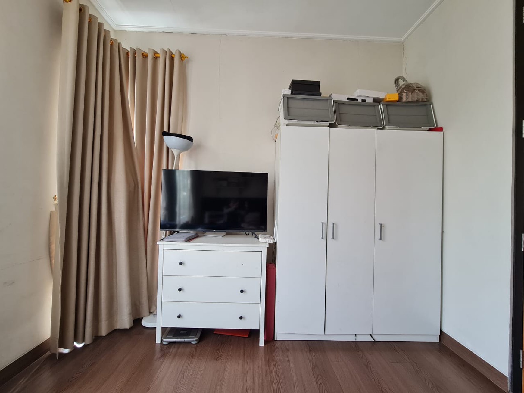 Rumah Bagus, 2 Lantai, Siap huni, lokasi strategis dekat ST. Pd Ranji di Bintaro