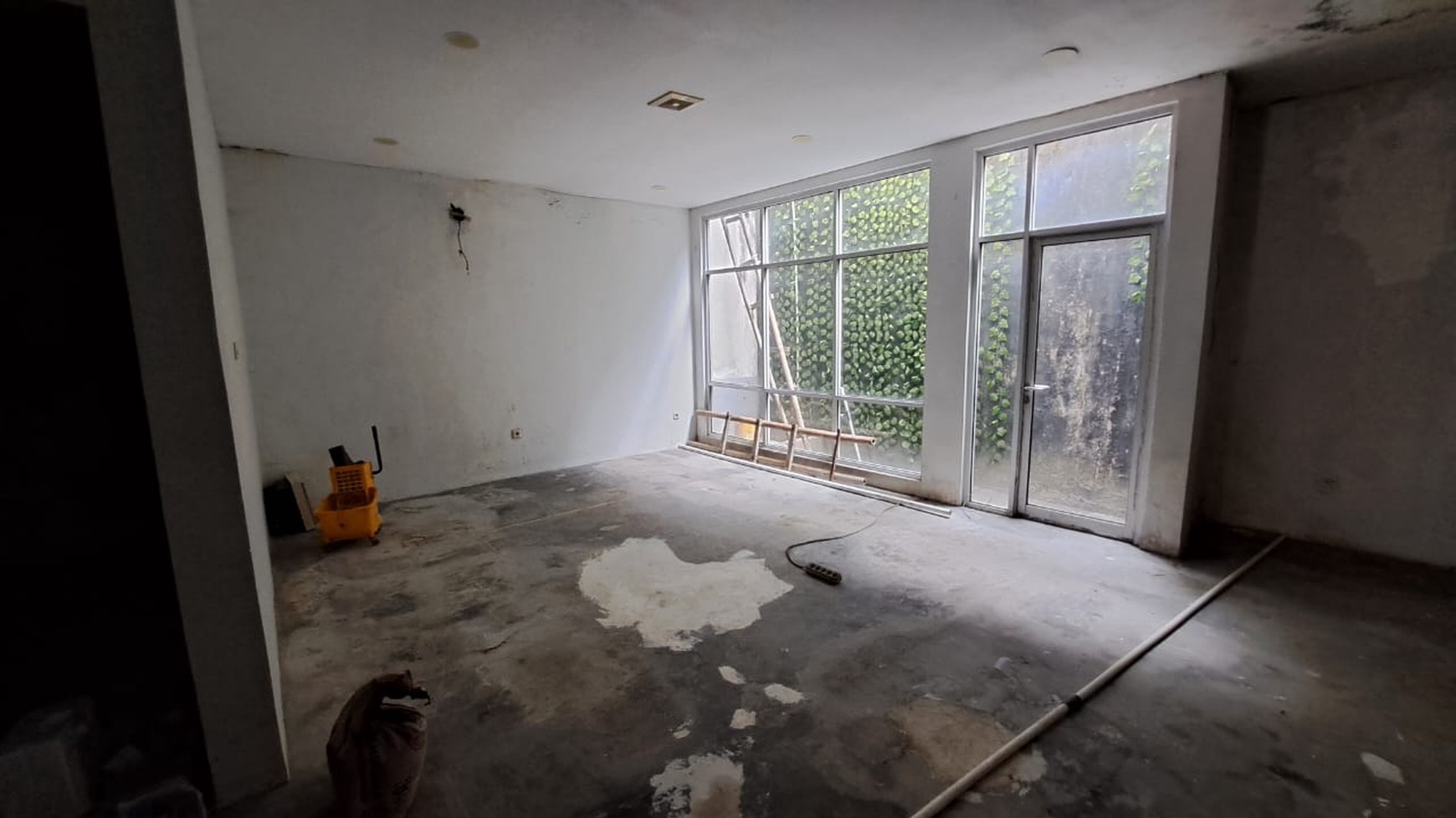 Disewakan Ruko 2 Lantai Lokasi Strategis di Jalan Magelang , Mlati Sleman 