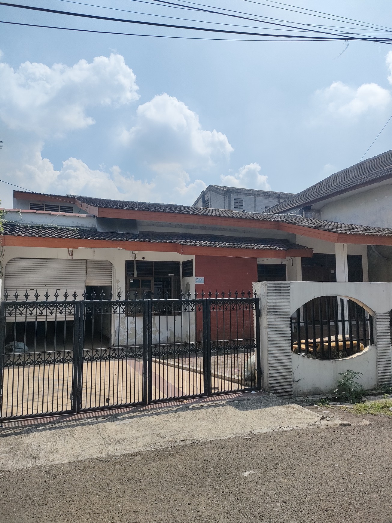 DI Jual Rumah DI Bawah Harga Pasar Pos Pengumben Jakarta Barat