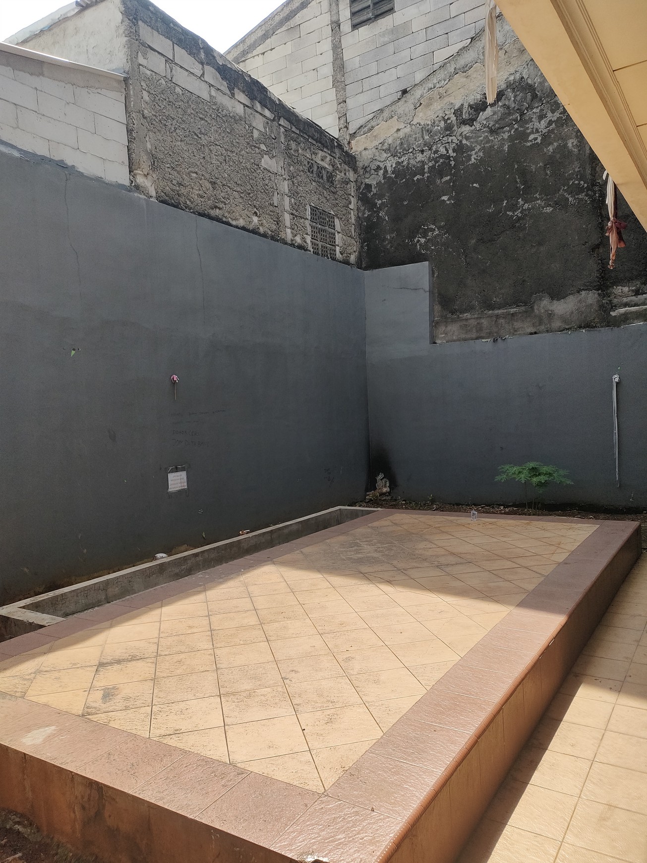 DI Jual Rumah DI Bawah Harga Pasar Pos Pengumben Jakarta Barat