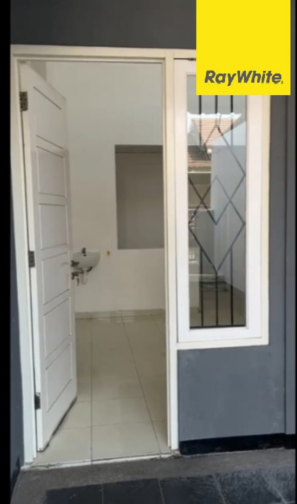 Dijual Rumah di Purimas Cluster Ubud Surabaya