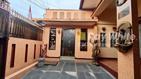 Idaman Banget ! Rumah plus Kantor Full Furnish di Pusat Kota Dekat Dengan Sekolah BPK Sudirman dan BPK Cibabat