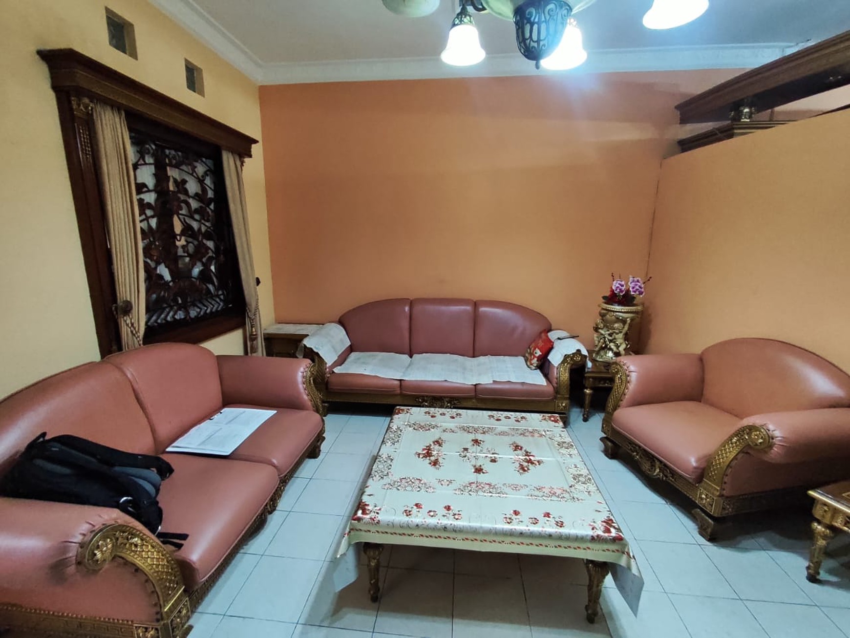 Idaman Banget ! Rumah plus Kantor Full Furnish di Pusat Kota Dekat Dengan Sekolah BPK Sudirman dan BPK Cibabat