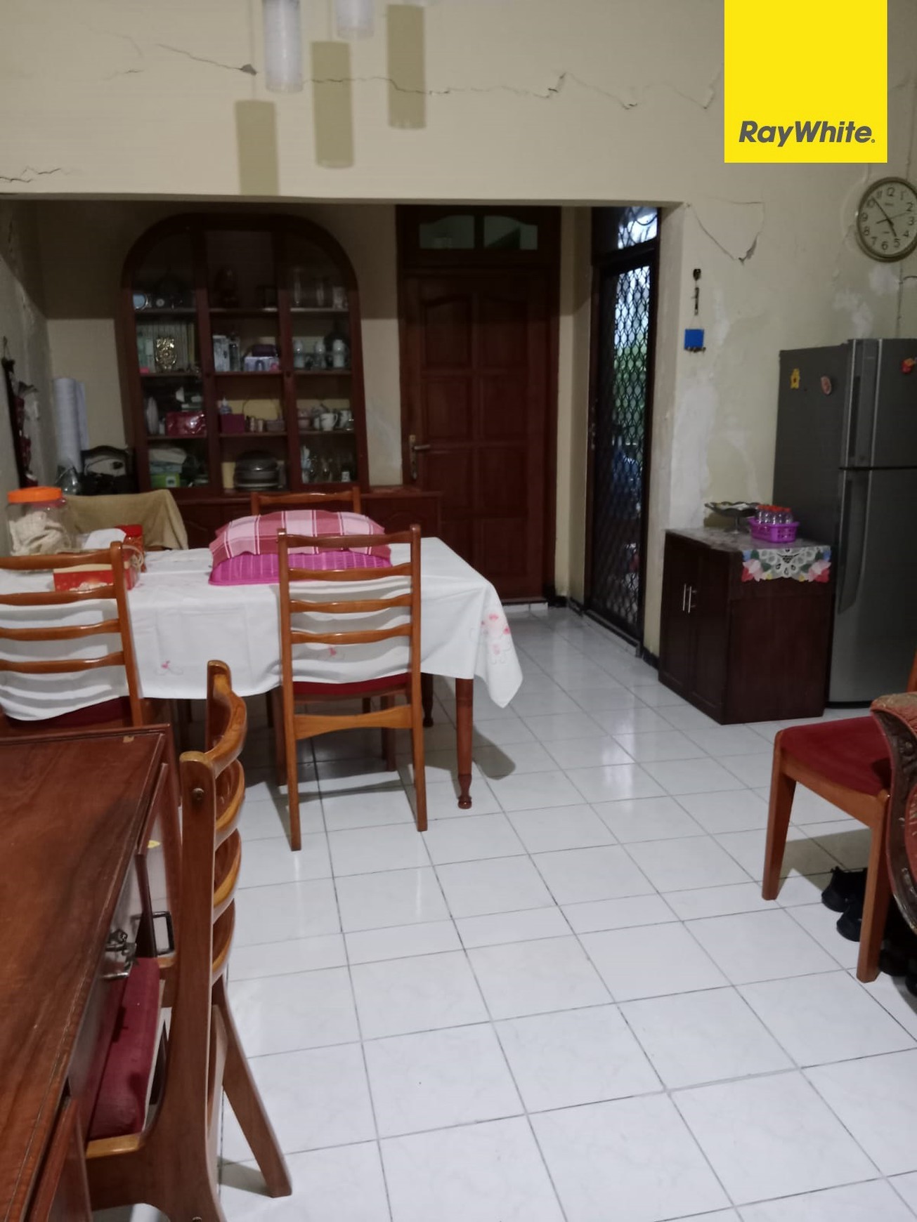 Dijual Rumah di Medokan Asri Tengah Rungkut Surabaya