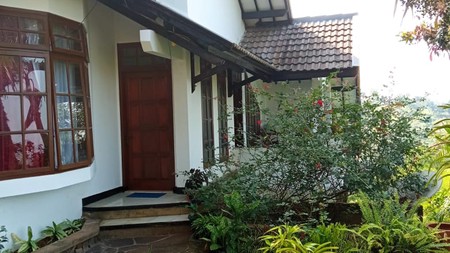 Tanah Bonus Rumah Asri jl Dago Giri Bandung
