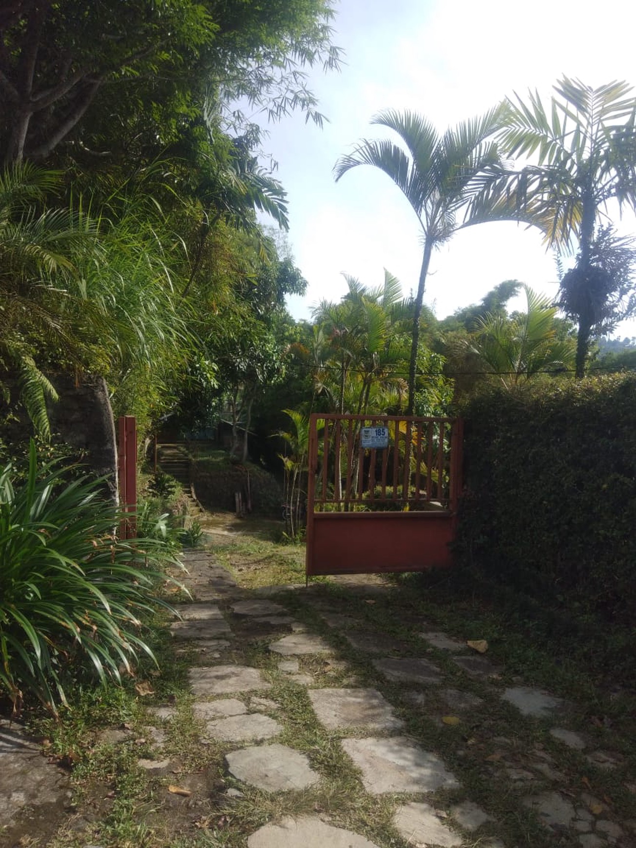 Tanah Bonus Rumah Asri jl Dago Giri Bandung