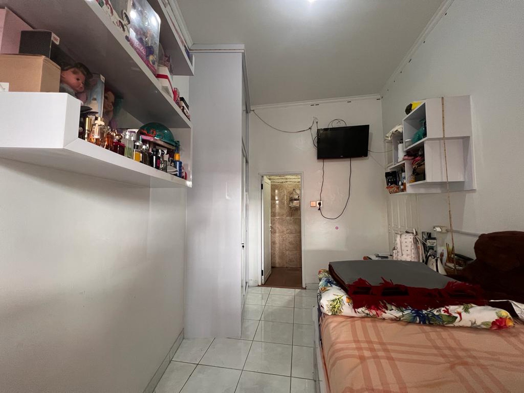 Rumah Siap Huni Di Rempoa, Ciputat Timur