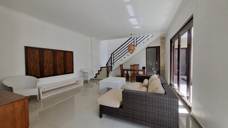 Modern Villa For Sale with Rice Field View and Wide Access in Kerobokan Area