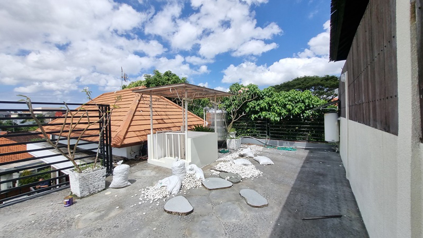 Modern Villa For Sale with Rice Field View and Wide Access in Kerobokan Area