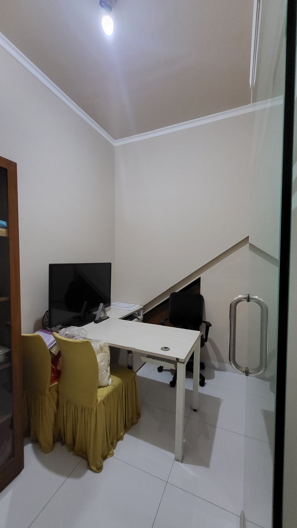 Ruko Hadap Jalan Raya di BSD Dekat Tol dan Pergudangan Taman Tekno