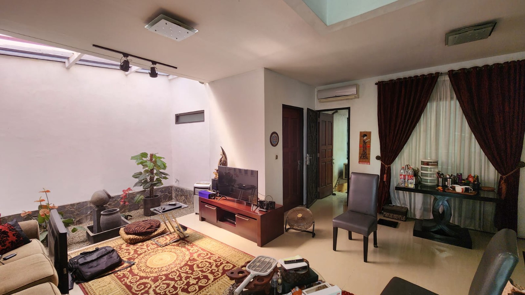 Rumah 2 Lantai Dijual di Cipinang Indah