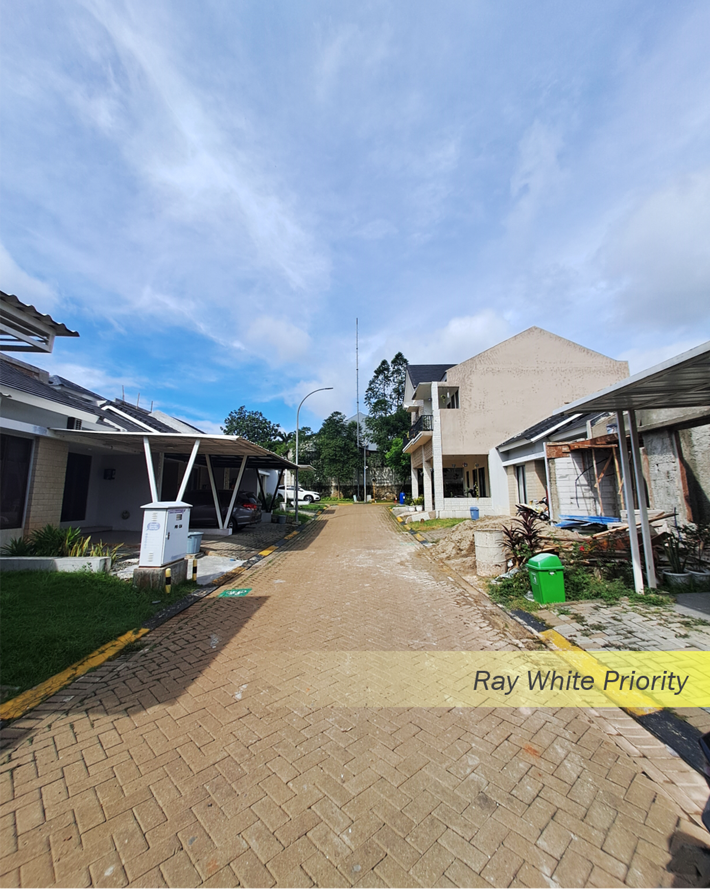 Rumah Minimalis Semi-Furnished di Cluster Fortune Height, Graha Raya Bintaro, Tangsel