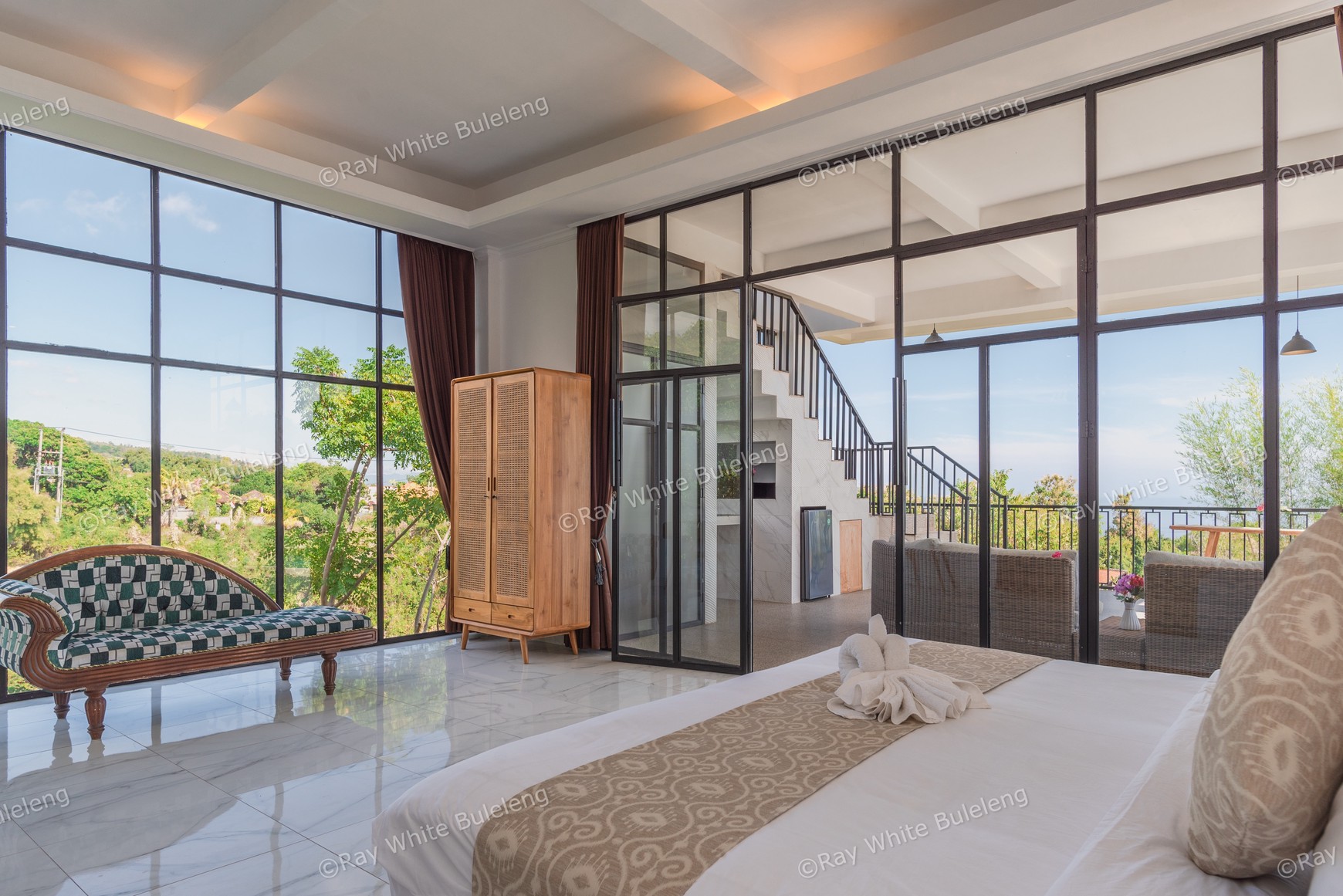 Exclusive Villa With Exquisite Ocean View In Lovina