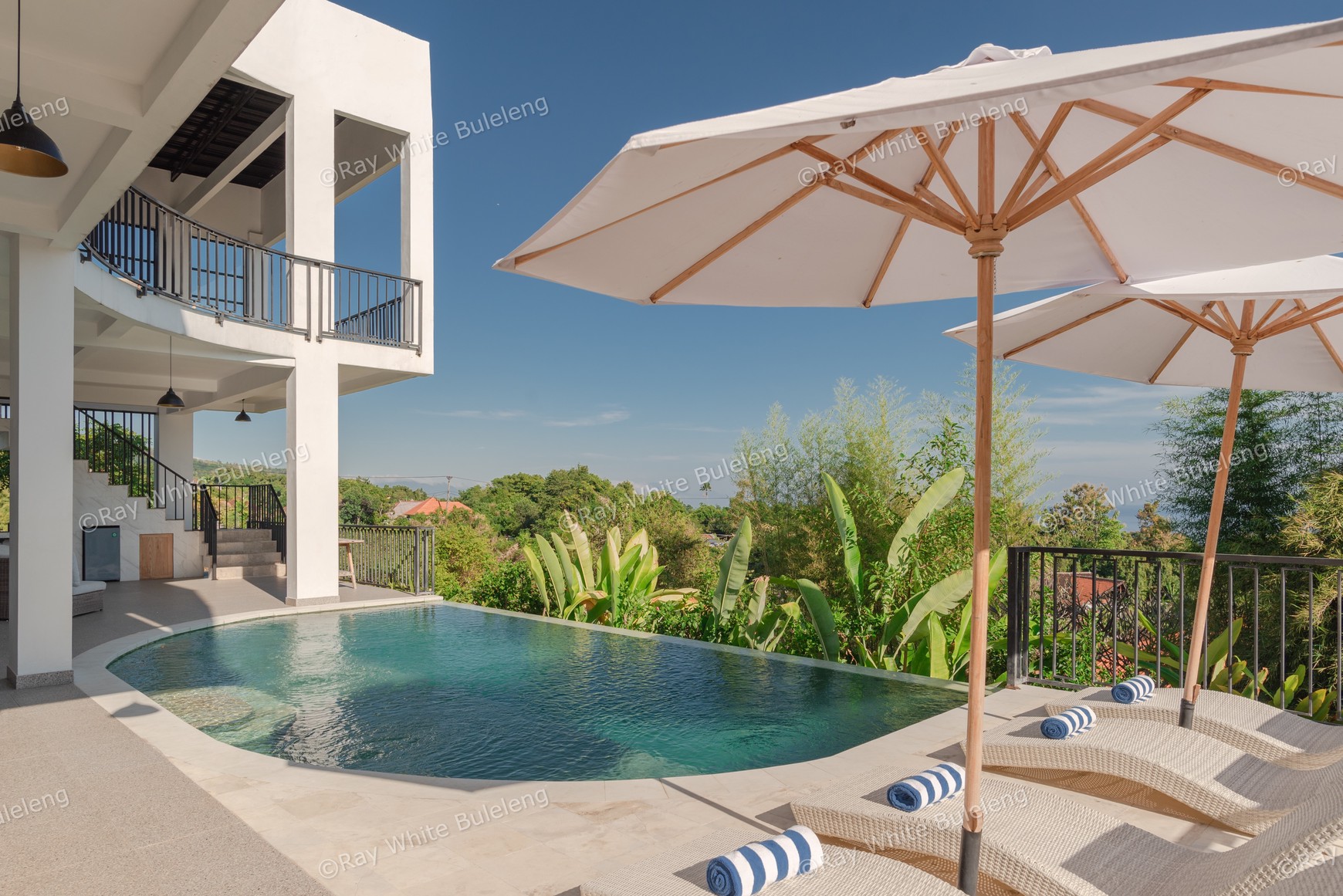 Exclusive Villa With Exquisite Ocean View In Lovina