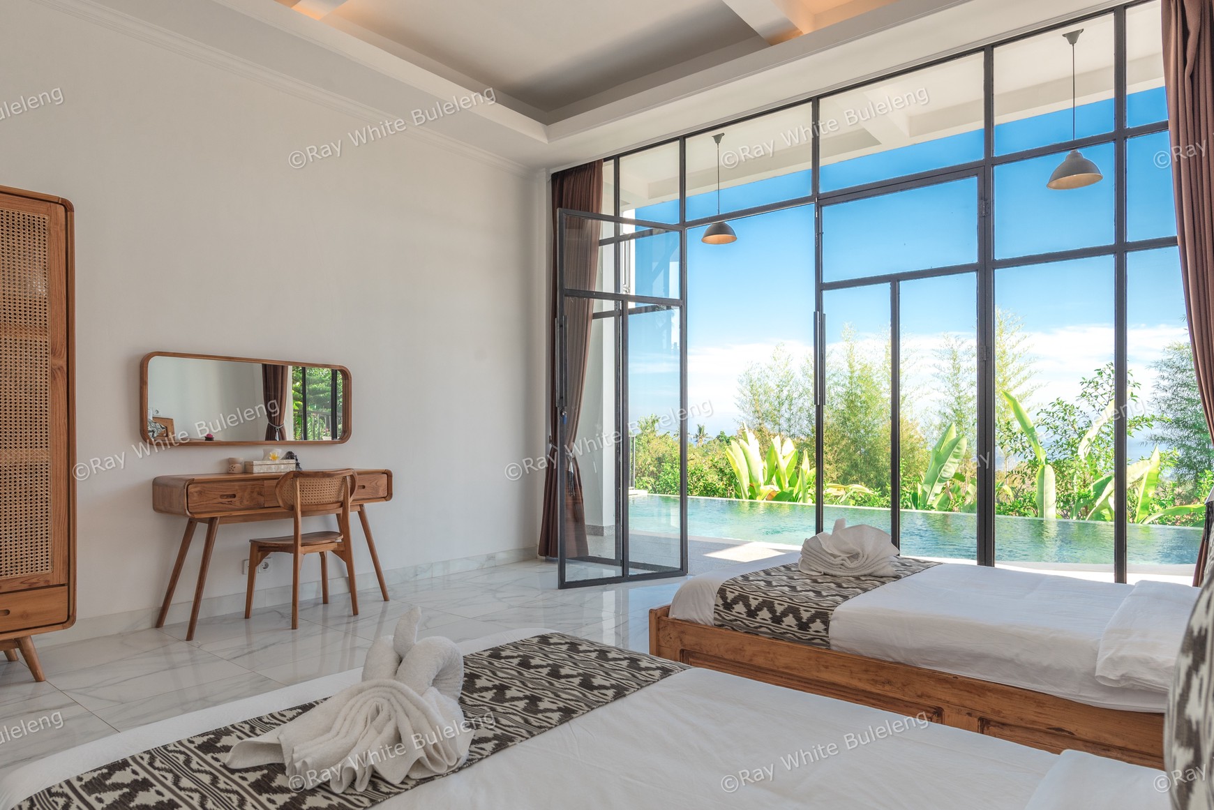 Exclusive Villa With Exquisite Ocean View In Lovina