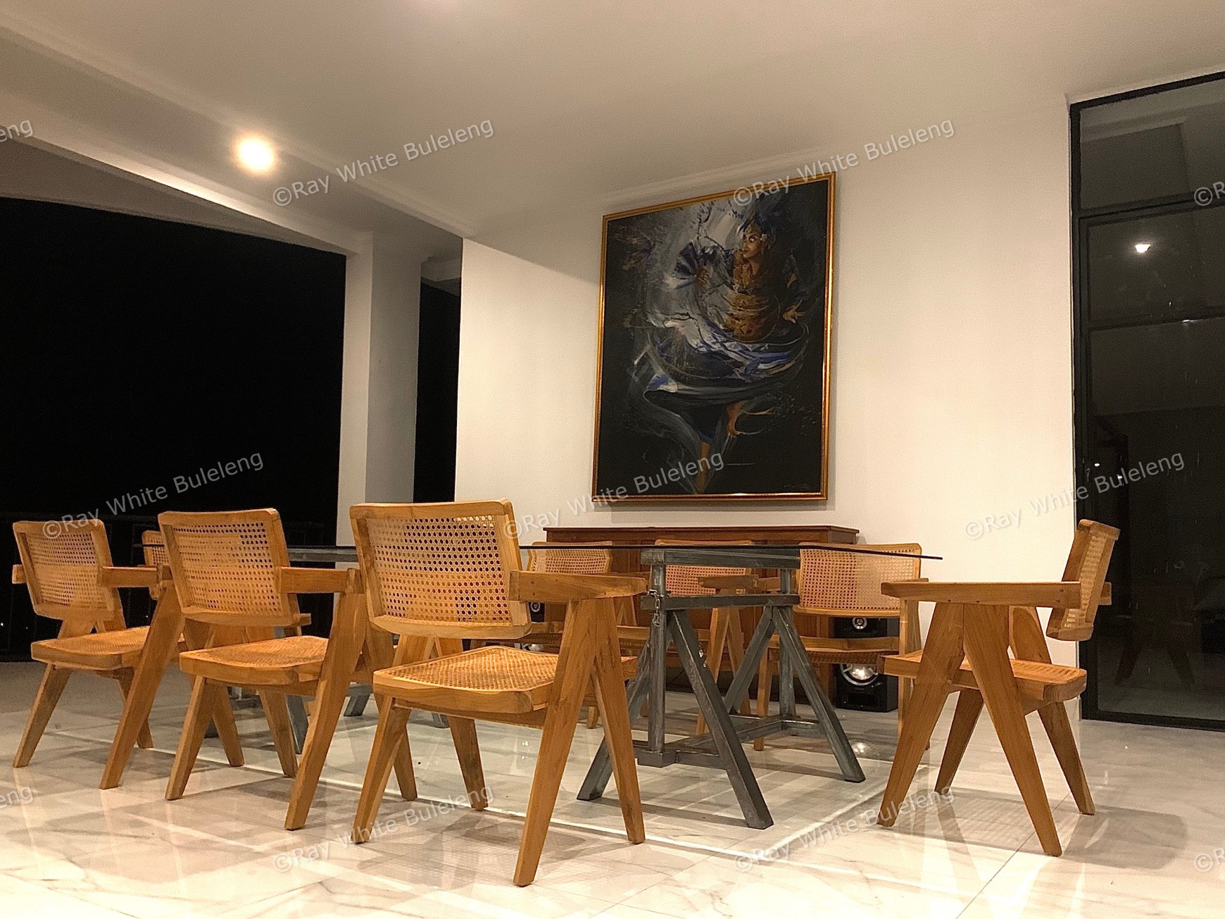 Exclusive Villa With Exquisite Ocean View In Lovina