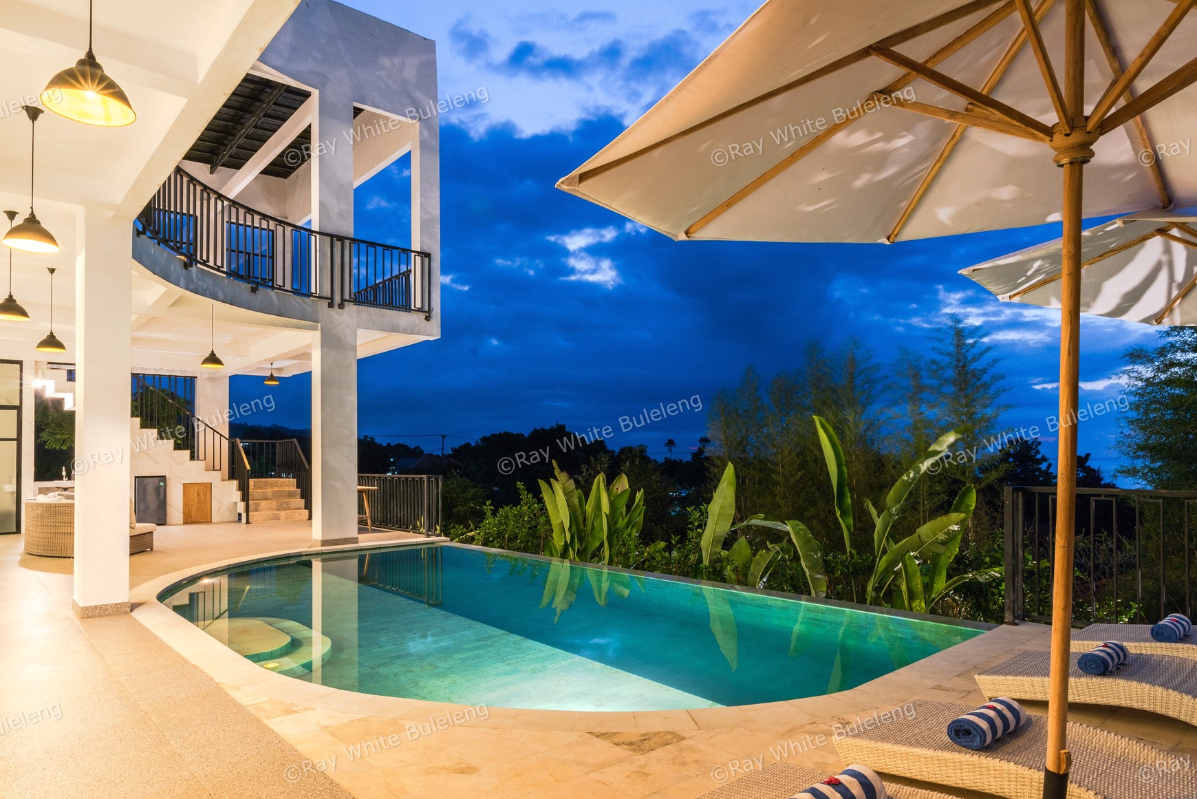 Exclusive Villa With Exquisite Ocean View In Lovina