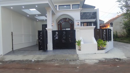 Rumah Baru Siap Huni Lokasi Dekat Kampus UII Ngaglik Sleman.