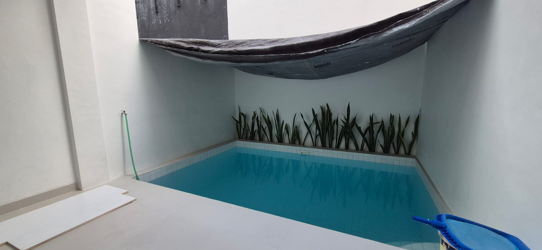 Leasehold - A modern townhouse takes simpliciy and serenity in Seminyak, Bali