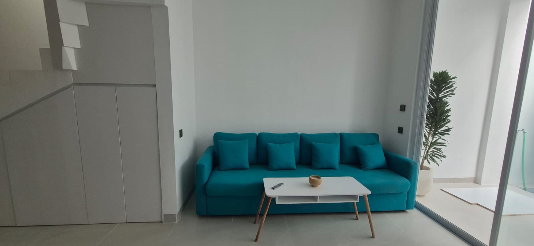 Leasehold - A modern townhouse takes simpliciy and serenity in Seminyak, Bali