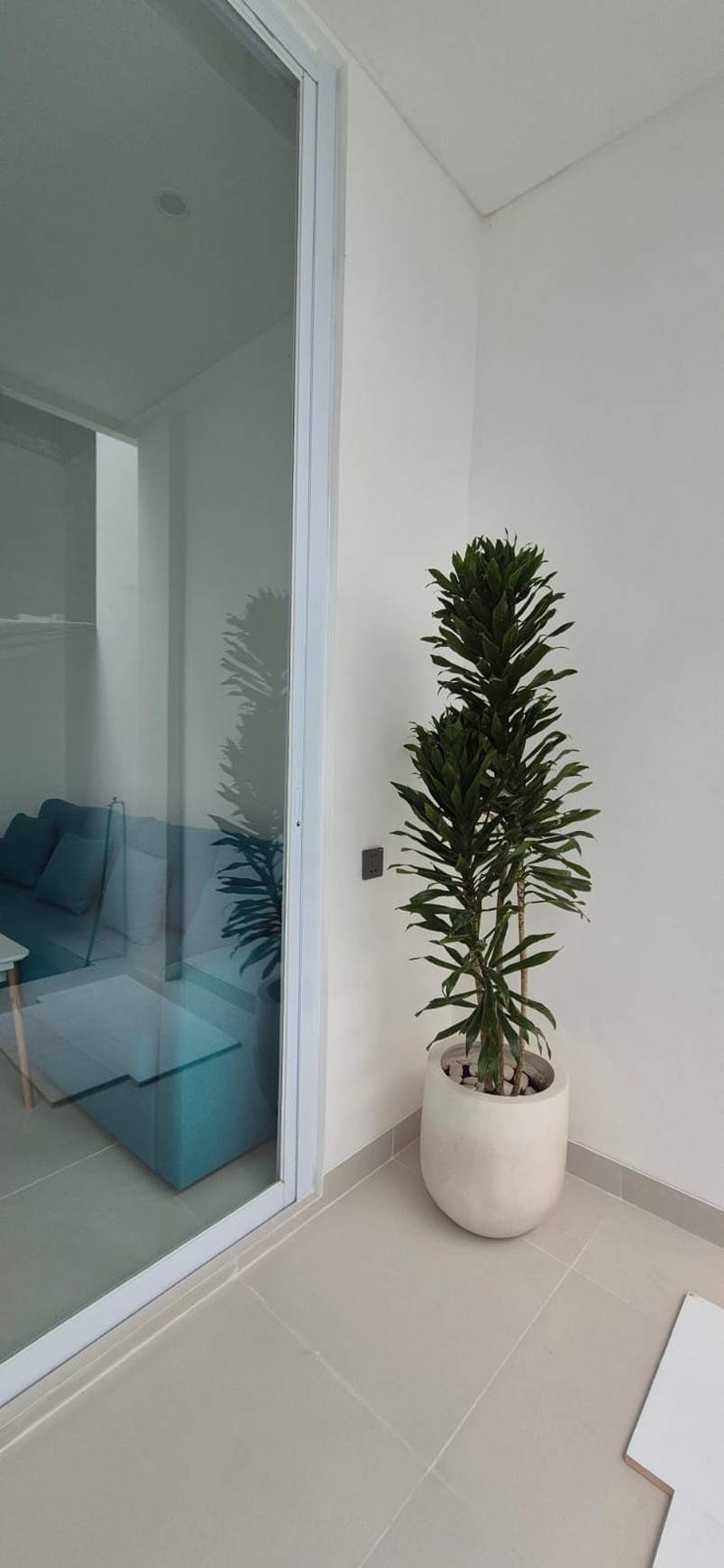Leasehold - A modern townhouse takes simpliciy and serenity in Seminyak, Bali