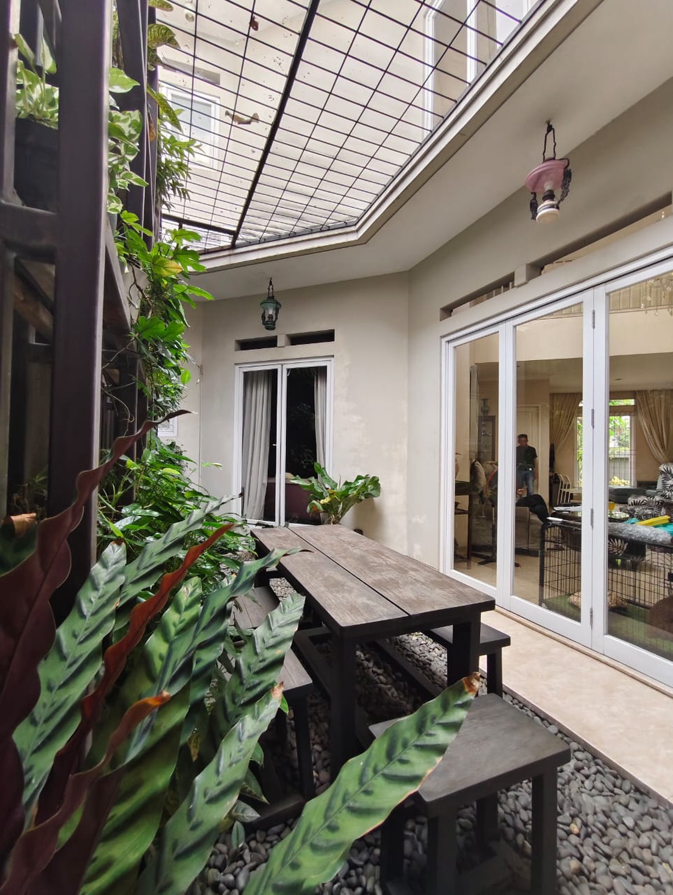Dijual rumah di tanah kusir