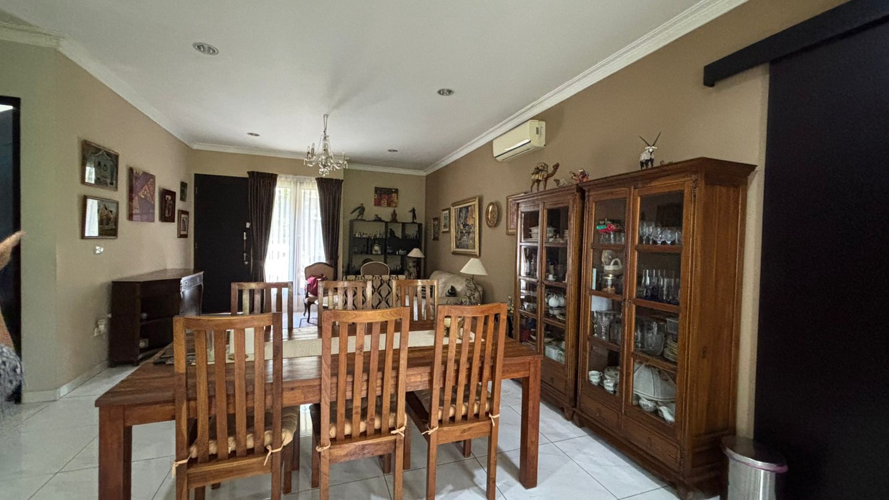Rumah 2 Lantai Dijual Lokasi Pejaten Jaksel