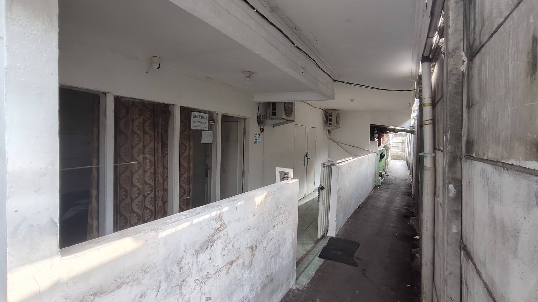 Rumah untuk Kos Kosan strategis di Mampang Prapatan dekat Trans TV