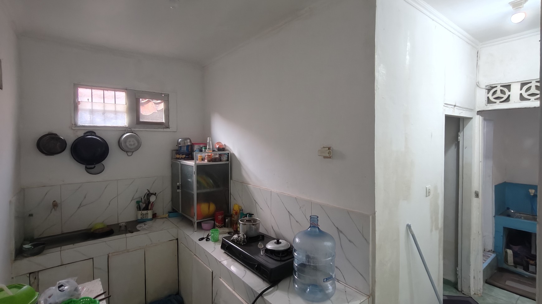 Rumah untuk Kos Kosan strategis di Mampang Prapatan dekat Trans TV