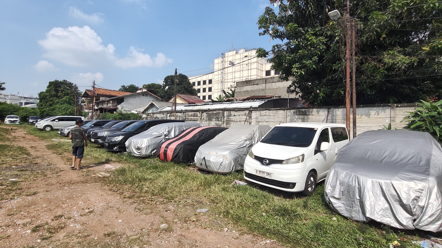 Rumah untuk Kos Kosan strategis di Mampang Prapatan dekat Trans TV