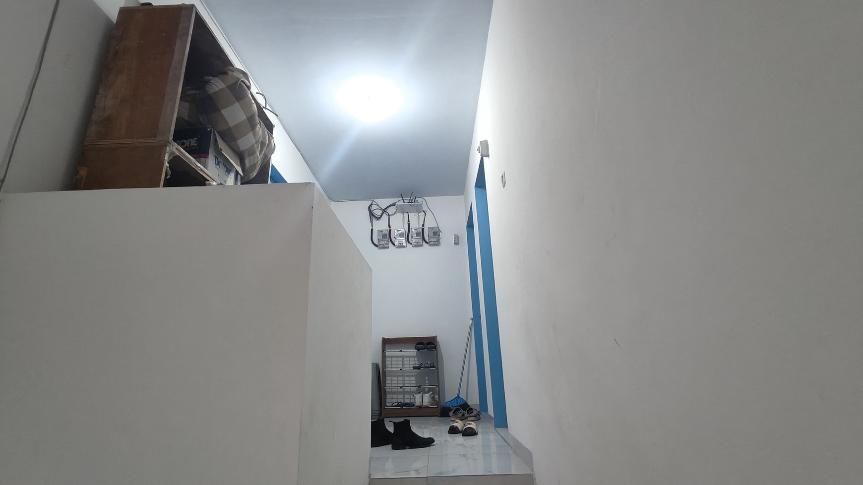 Rumah Kos Kosan di Jual di Pal Batu Menteng Dalam Jaksel, omset Rp. 100 Juta/ Bulan