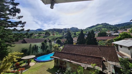Villa Dengan 3 Bangunan Rumah Di Cisarua Puncak, View Sejuk Pegunungan