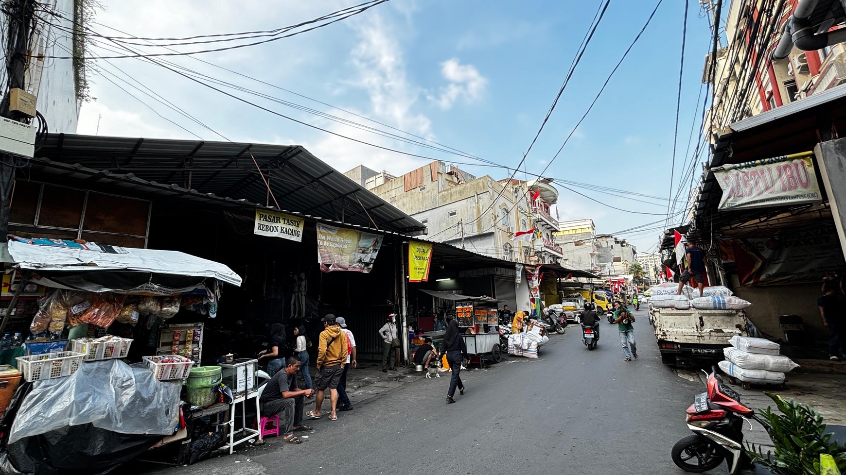 Lahan Komersil Di Tanah Abang, Cocok Dibangun Gudang, Ruko, Dan Kostel