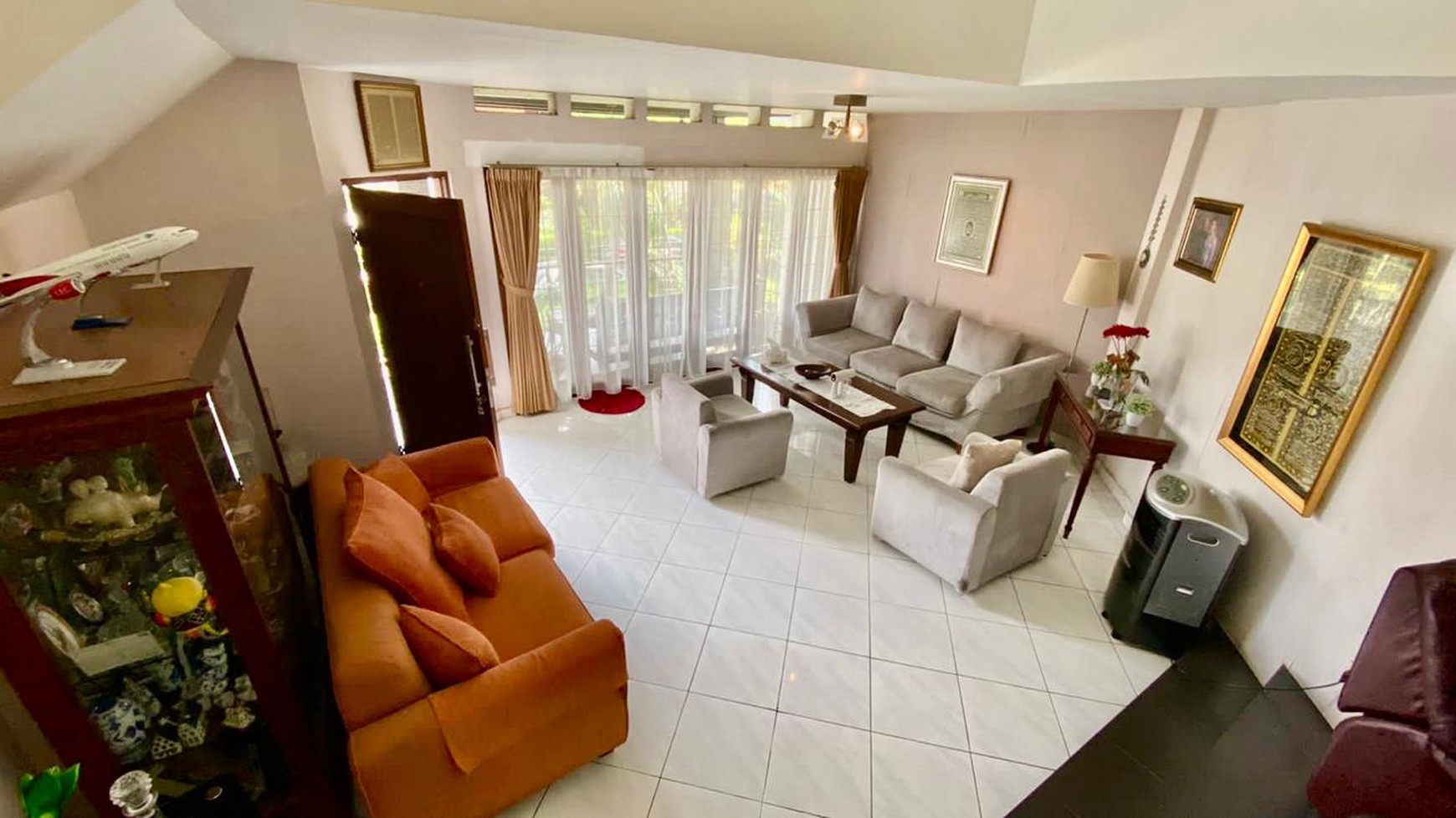 Rumah Mewah harga Murah di Cinere Jakarta Selatan.